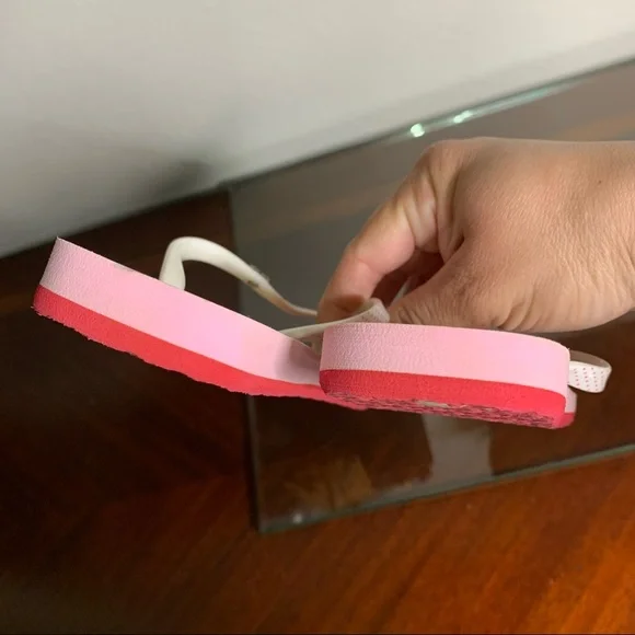 Girl’s Roxy X Disney Little Mermaid Ariel Flip Flop Sandals - Picture 7 of 10